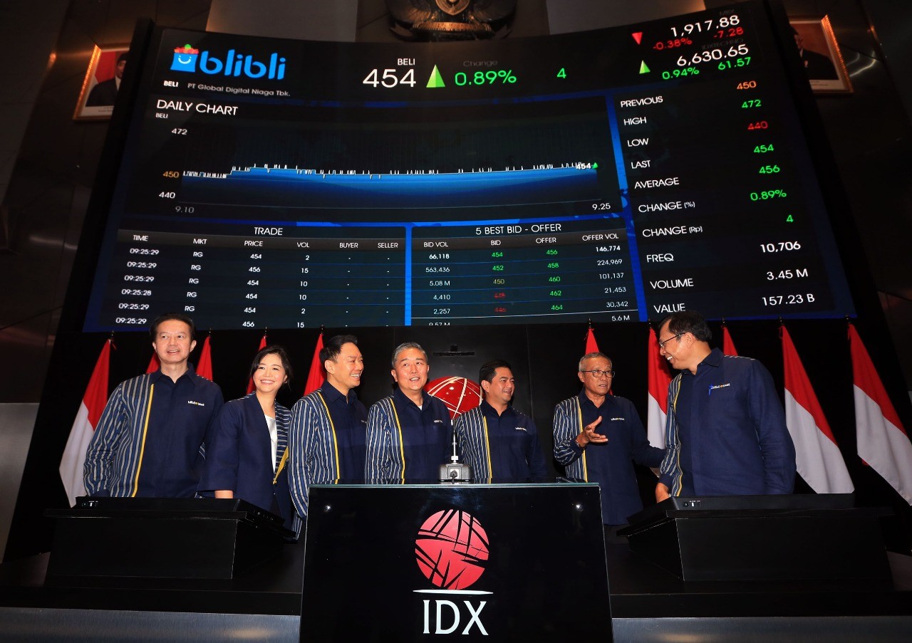 Pencatatan perdana saham PT Global Digital Niaga Tbk (Blibli) di BEI, Jakarta, kemarin. DOK BLIBLI